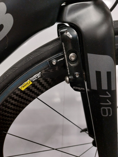 Vélo route course triathlon Argon 18 E116