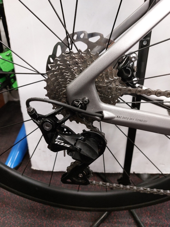 Vélo route Course Izalco Max Disc 8.7