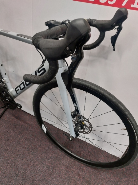 Vélo Course Focus Izalco Max