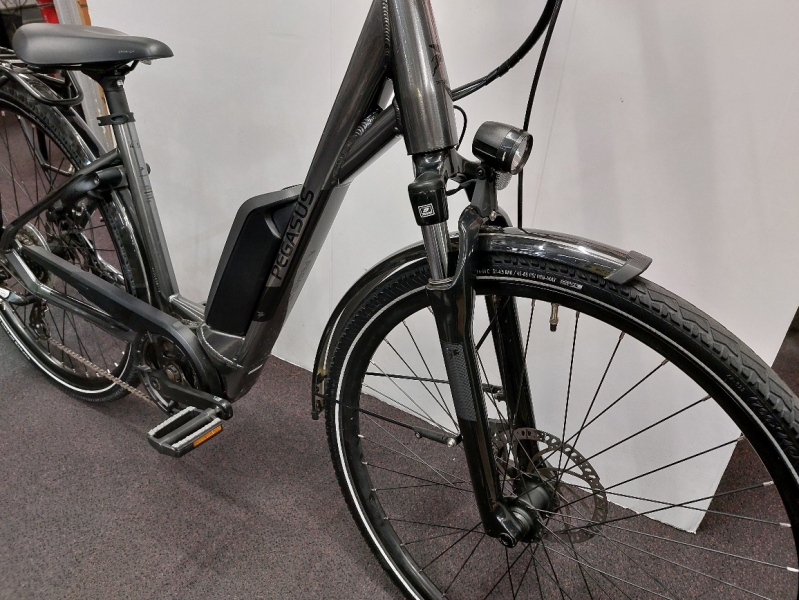 VTC Électrique Pegasus Solero E8 Sport