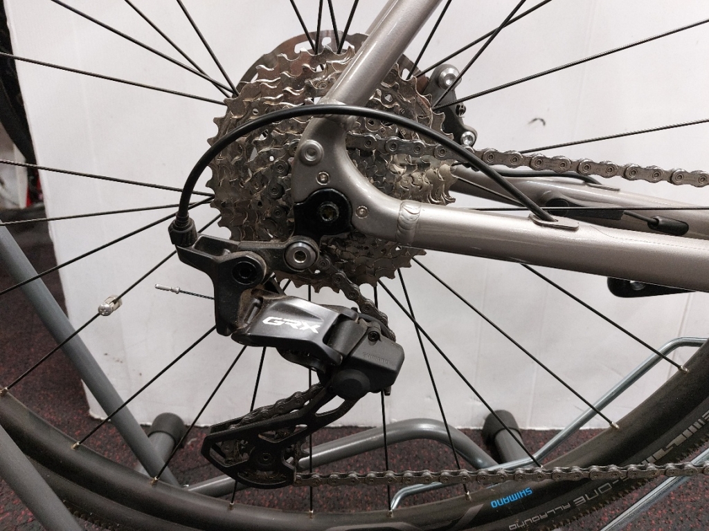 Vélo course électrique BH Core Gravel X 2.2