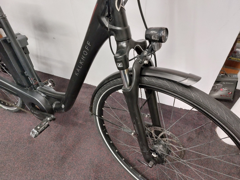Vélo VTC électrique Kalkhoff Voyager Impulse noir