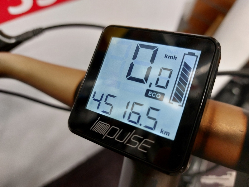 Vélo VTC électrique Kalkhoff Voyager Impulse noir