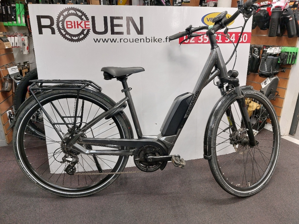 VTC Électrique Pegasus Solero E8 Sport
