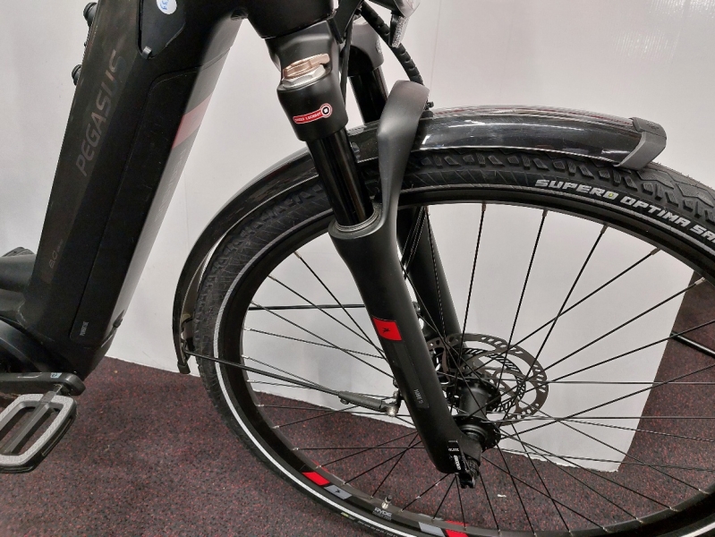 VTC électrique PEGASUS Premio Evo 5F Nexus