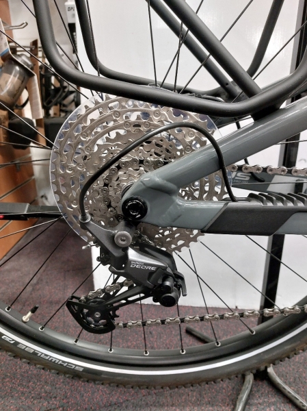 VTT tout suspendu Focus Thron 6.8 EQP